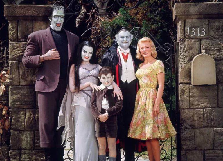The Munsters Cast (1964-1966): Full List of Characters & Actors